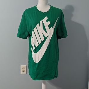 Nike T-shirt